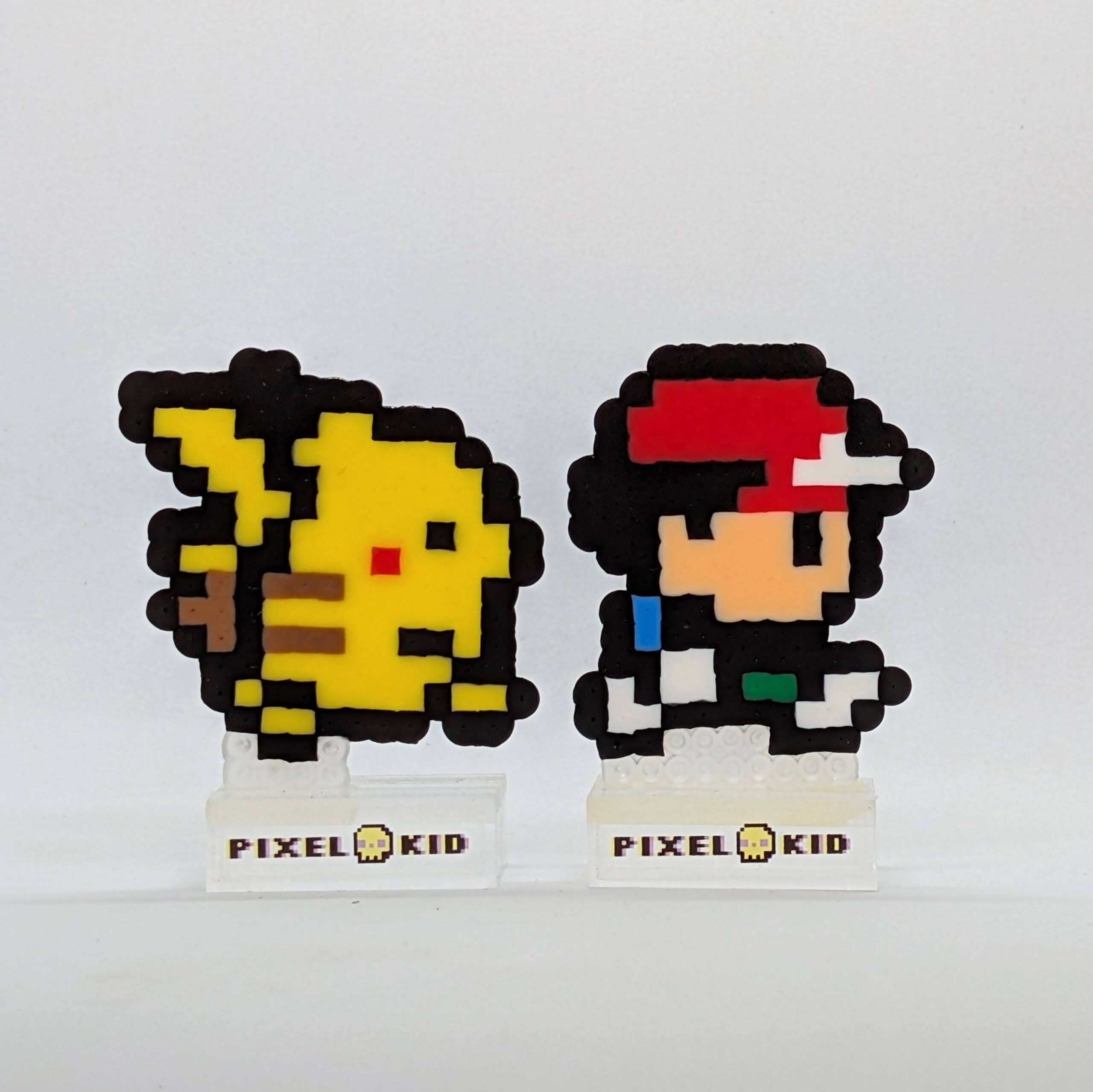 סט פסלונים - אש ופיקאצ'ו